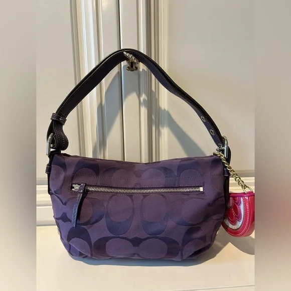 💐🌺Coach Plum Purple Signature Canvas Hobo Bag - Picture 4 of 7